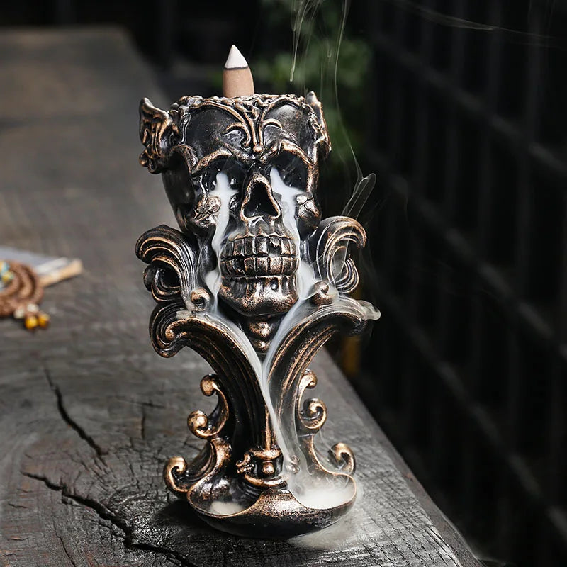 (Without Incense) Creative Resin Handicrafts Skull Backflow Incense Burner Home Ornament Halloween Decorations