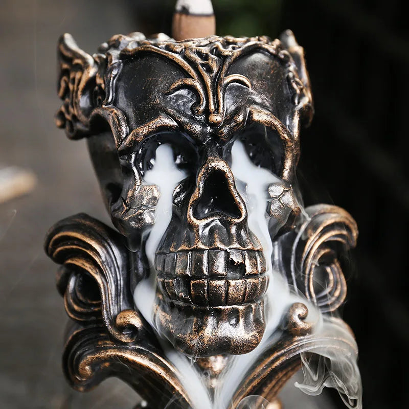 (Without Incense) Creative Resin Handicrafts Skull Backflow Incense Burner Home Ornament Halloween Decorations